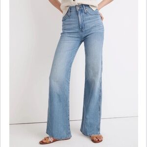 NWT Madewell 11" High-Rise Flare Jeans in Conwell Wash